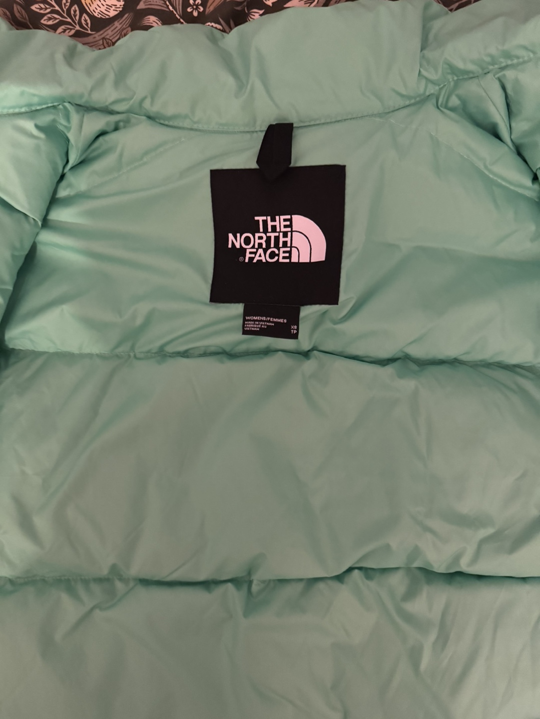The North Face Women's Green Puffer Jacket - photo 2