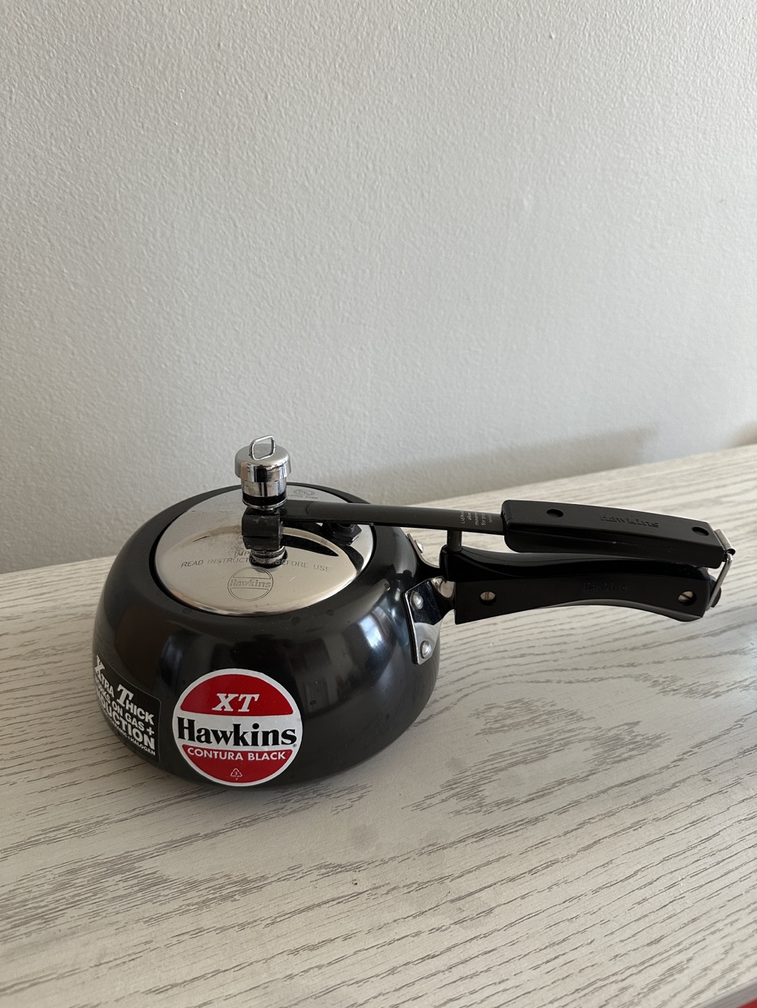 Hawkins XT Contoura Black Pressure Cooker