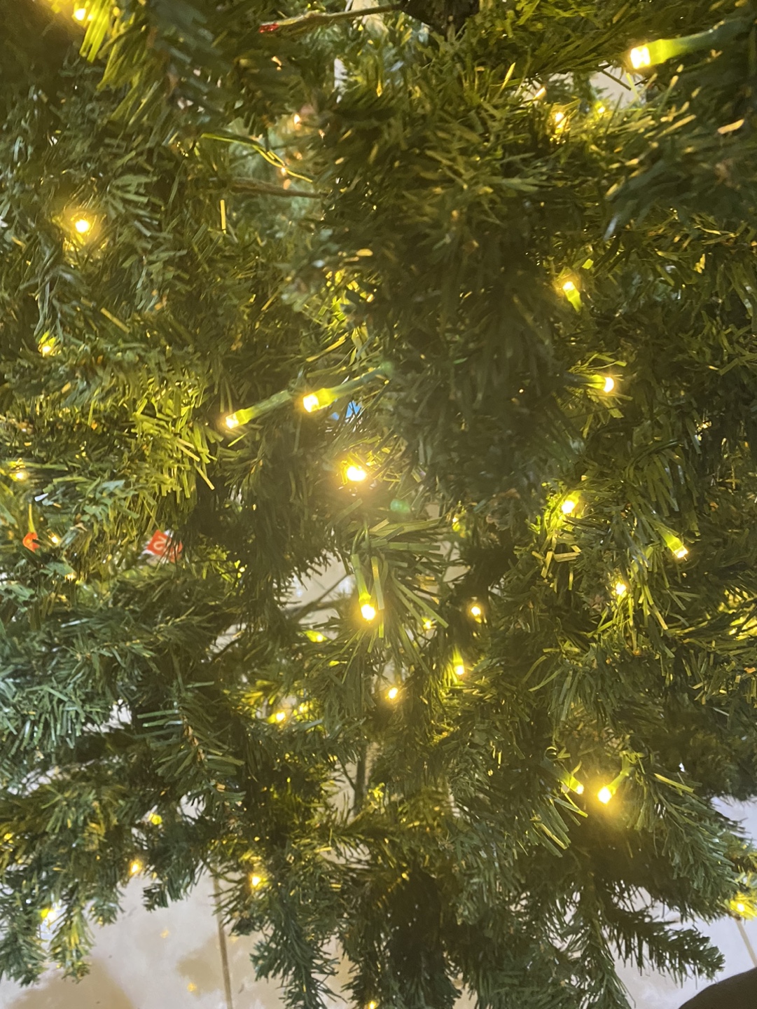 Christmas tree 7 ft - photo 2