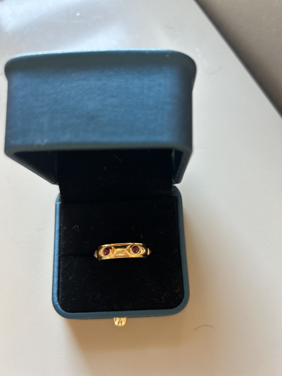 Vintage Tiffany & Co. Ruby Cabochon Six Stone Band Ring in 18K - photo 3