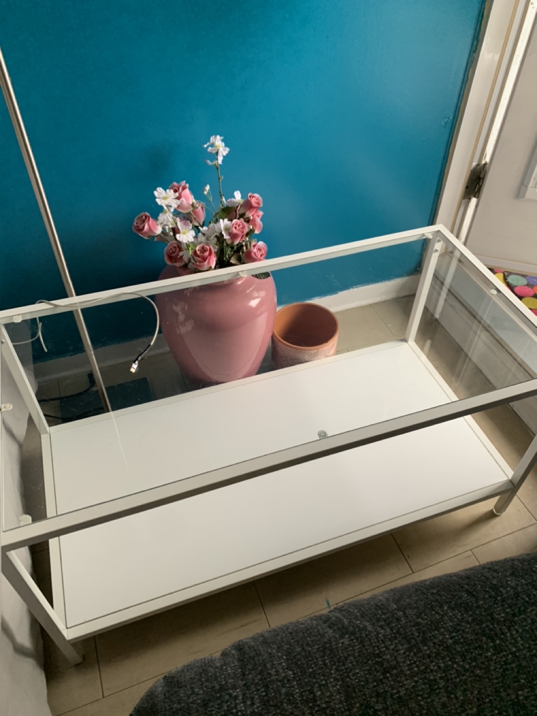 White Glass Top Coffee Table - photo 2