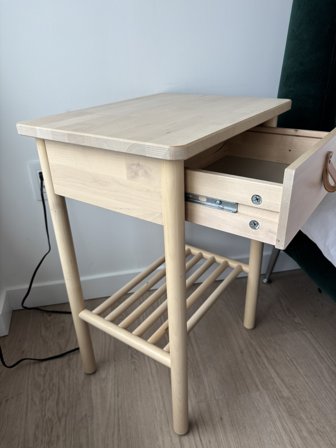 IKEA BJÖRKSNÄS Nightstand - photo 2