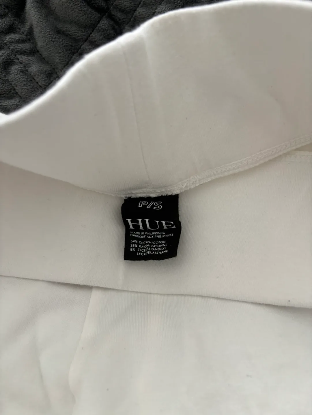 White HUE Leggings image indicator(2)