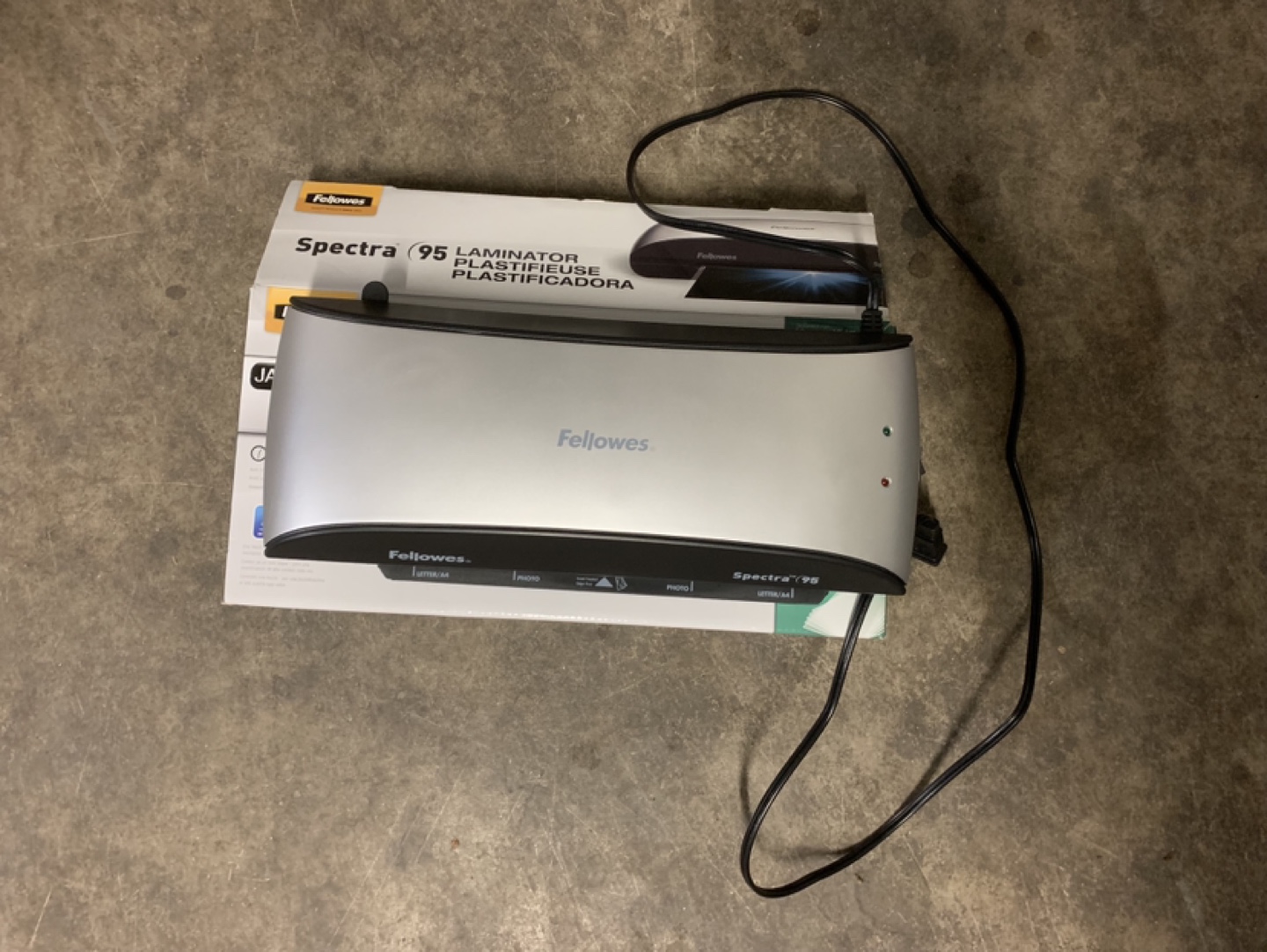 Fellowes Spectra 95 Laminator - photo 3