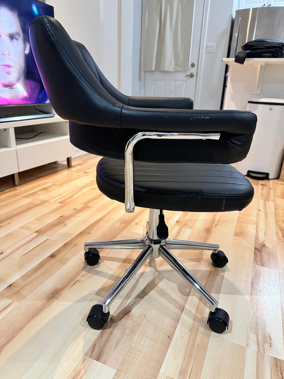 Office Chair - photo 2