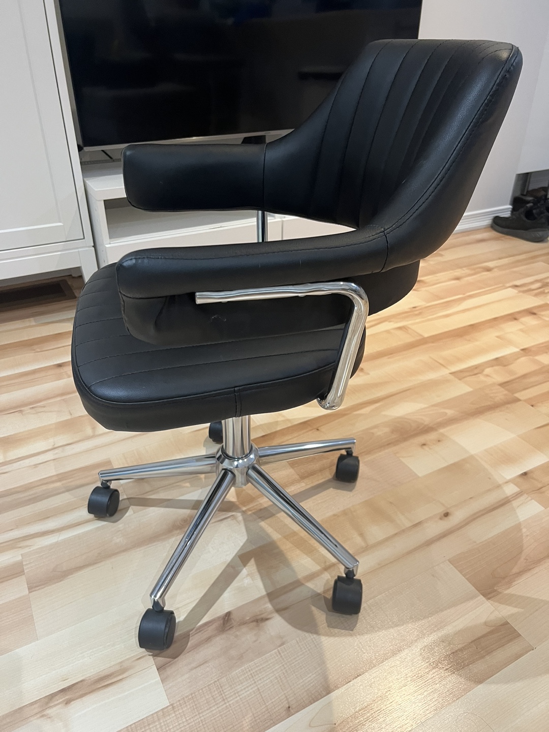 Office Chair - photo 3