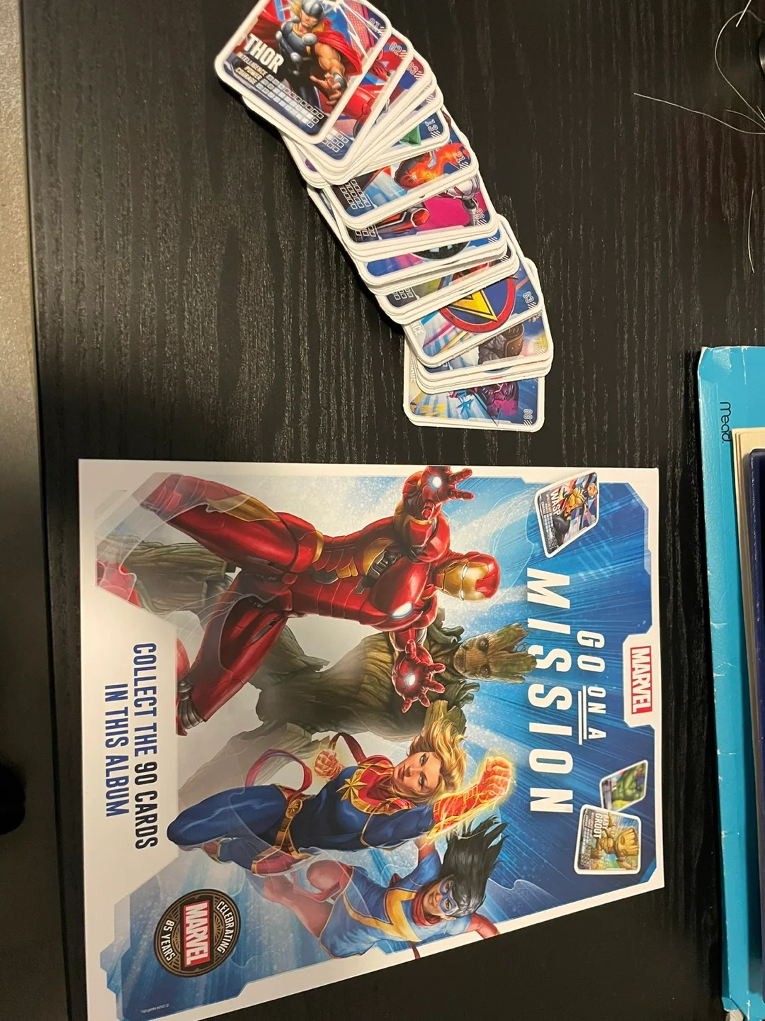 Marvel Go on a Mission Album + 90 Cards image indicator(2)