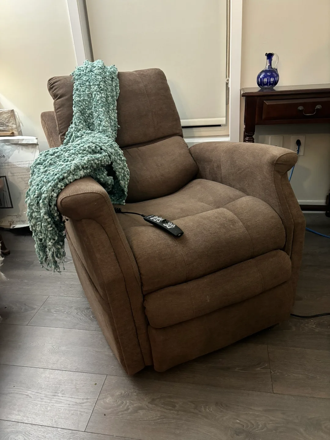 Viva Lift Recliner Chair thumbnail