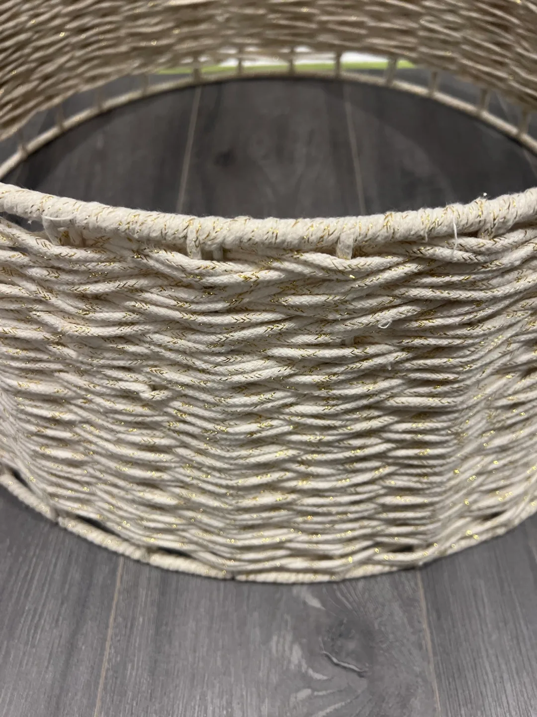 White and Gold Woven Christmas Tree Skirt image indicator(2)