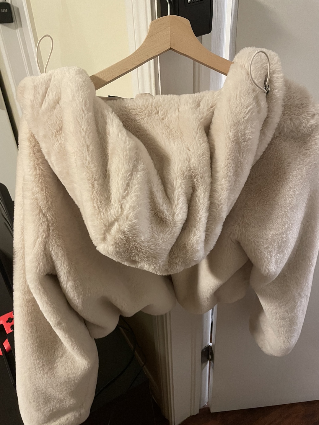 Zara hooded faux fur jacket - photo 3