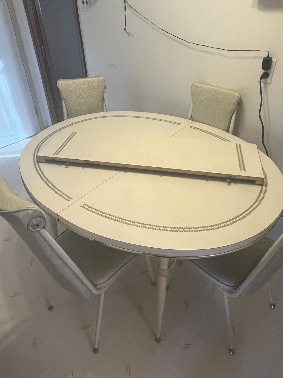 Vintage Mid-Century Modern Dining Set - photo 2