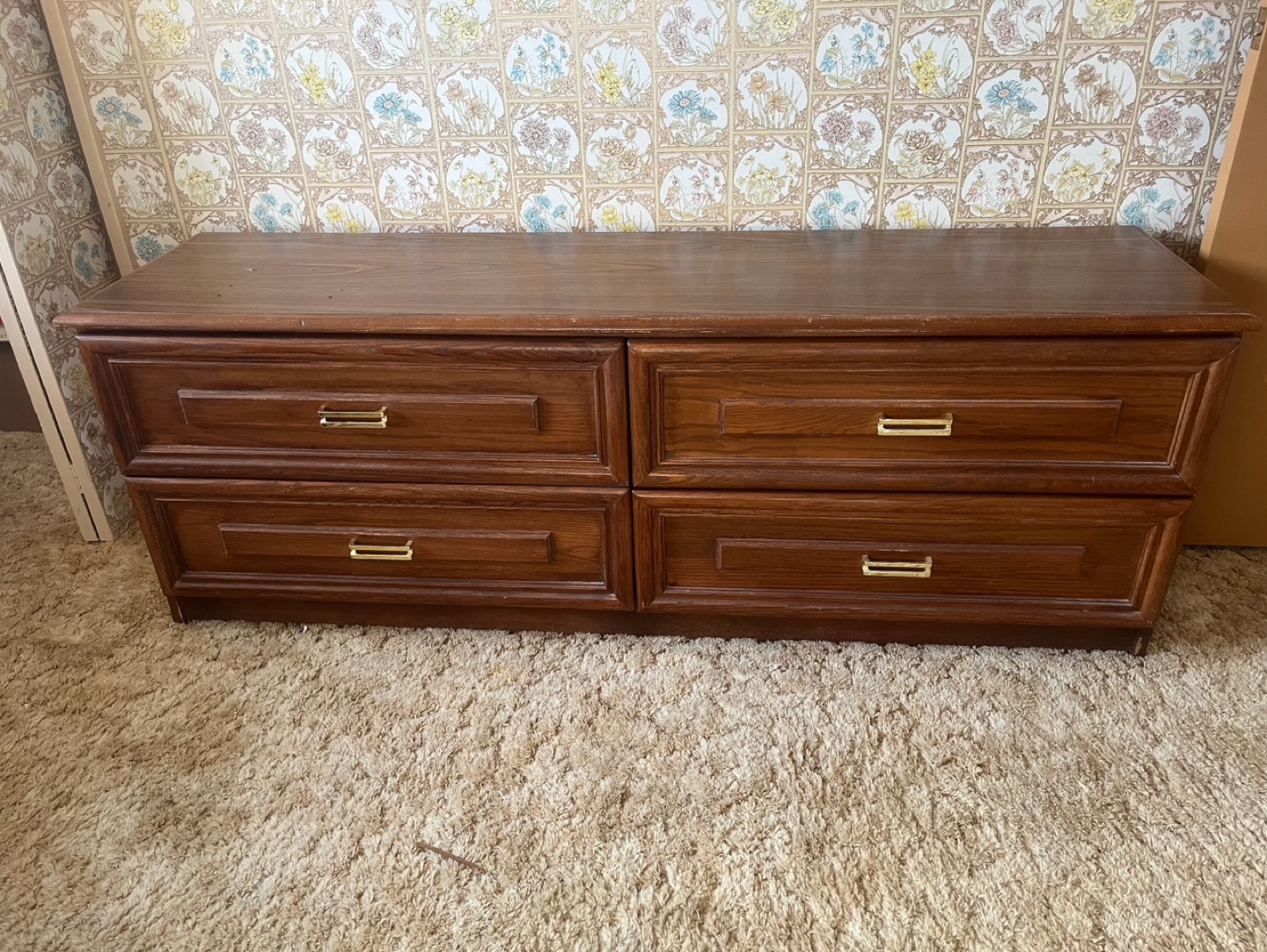2x Drawer Nightstand & 4x Drawer Dresser