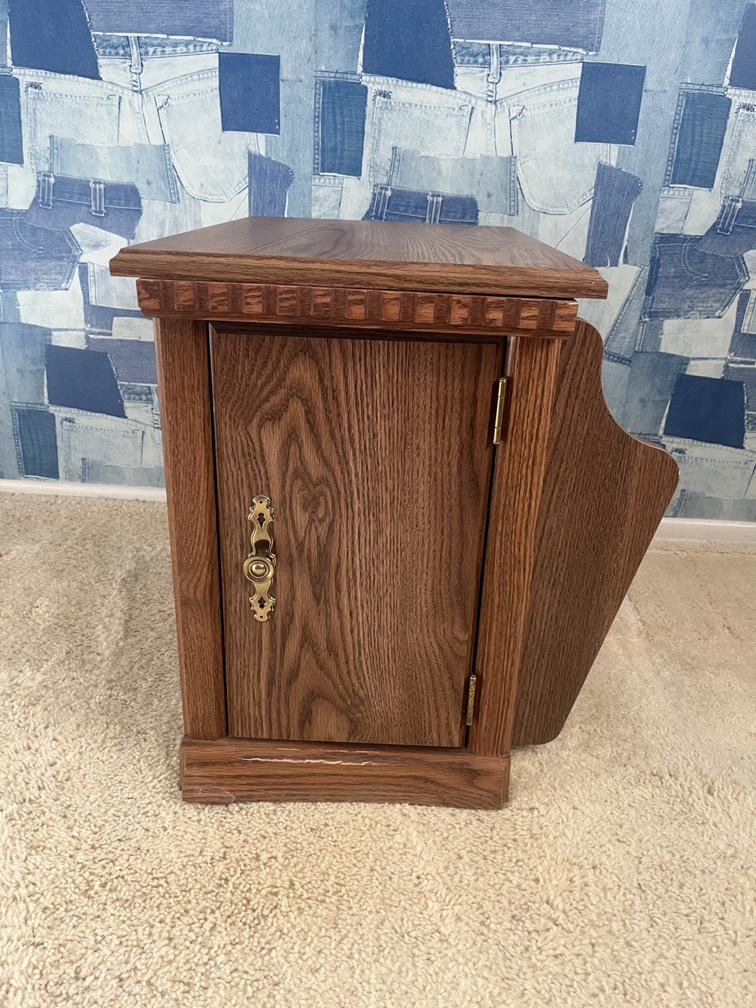 Solid Wood End Table with Magazine Rack - photo 3