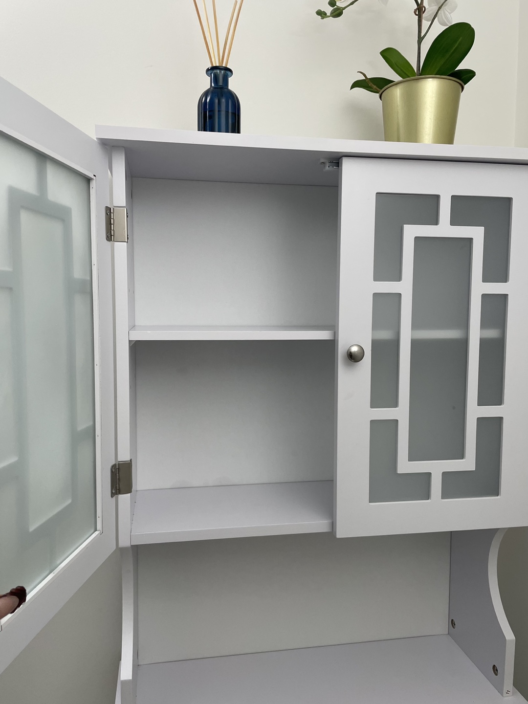 Over the toilet Bathroom Cabinet with frosted Glass Doors - photo 4