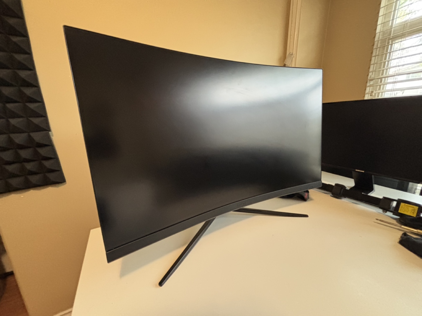 MSI 32" Curved Gaming Monitor 165 hz 1ms