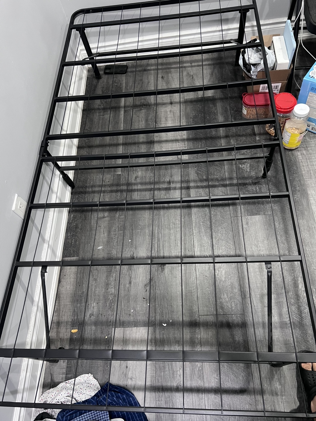 Metal Bed Frame - photo 2