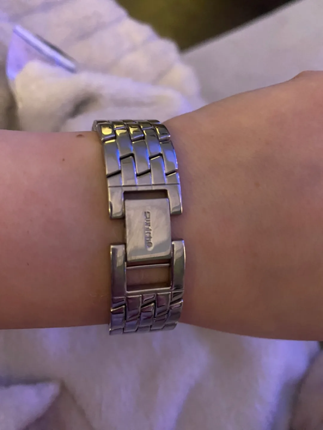 Swatch Irony Stainless Steel Women’s Watch- V8 Watch (SR626SW) image indicator(5)