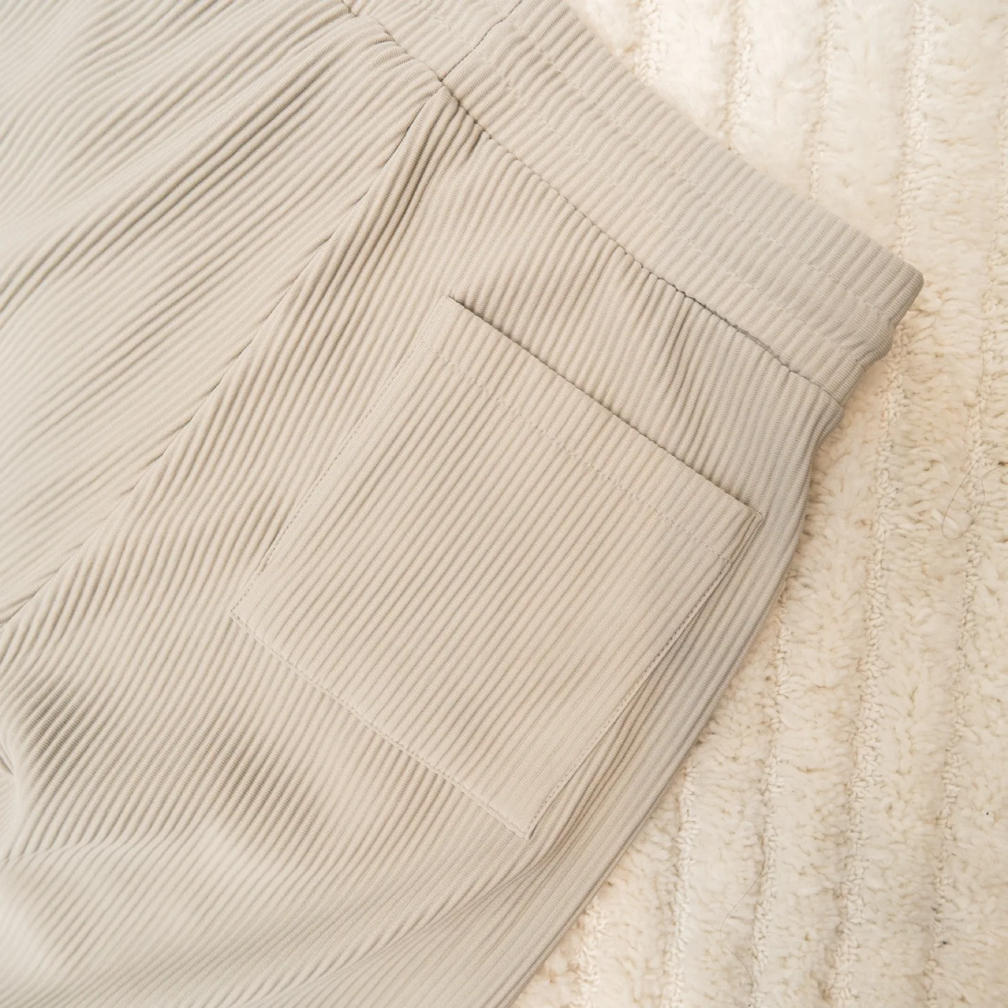 Zara Pleated Pants image indicator(6)