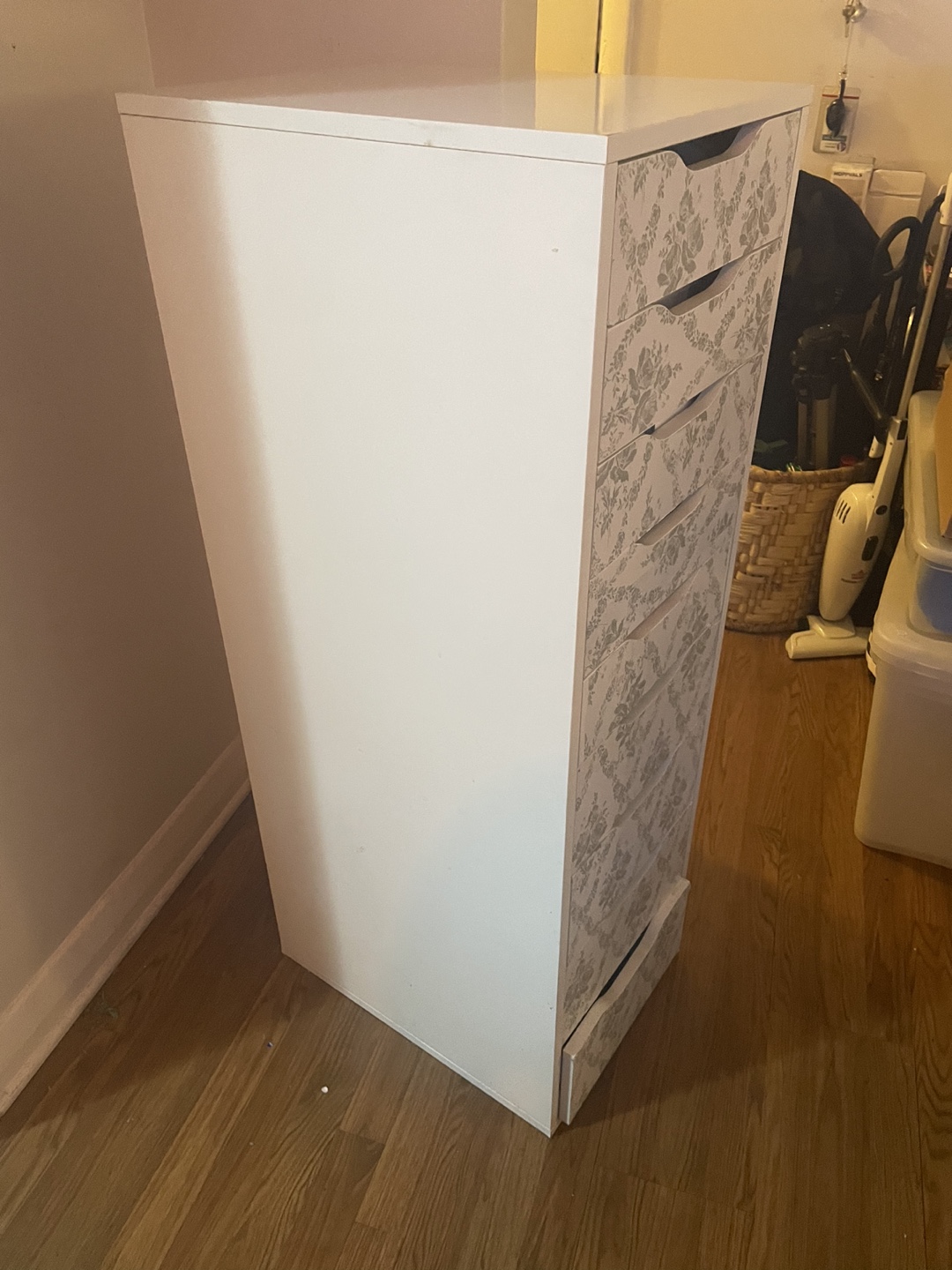 Alex - White 9 Drawer Dresser - photo 2