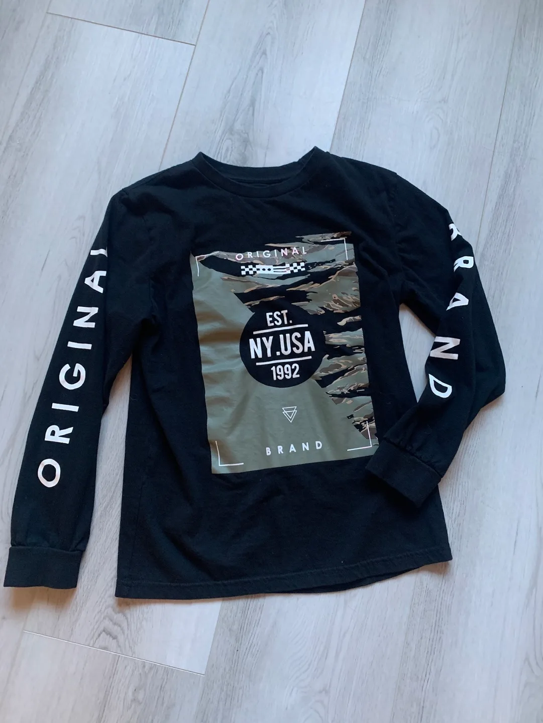 Boys Clothes (10-14) image indicator(7)