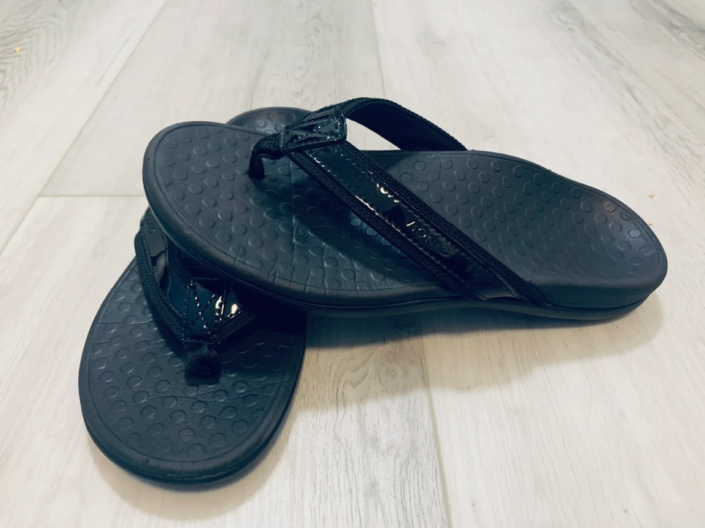 Vionic Women's Tide Ii Black Sandals