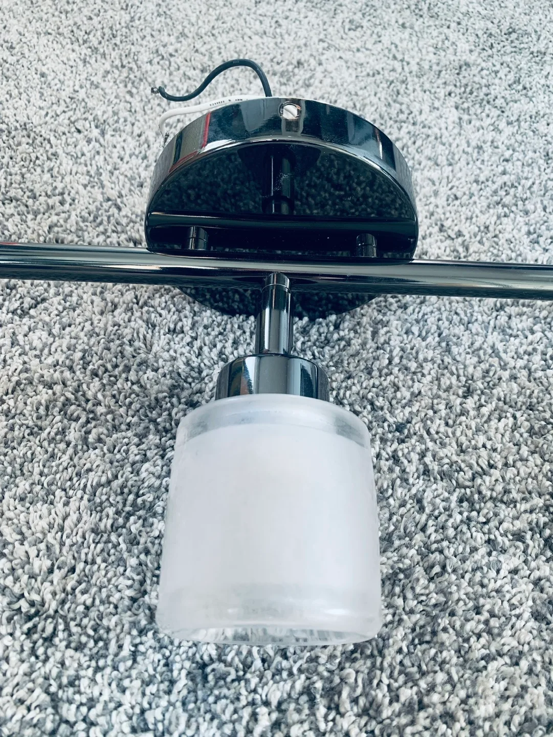 3 Light Bar Fixture (Halogen) image indicator(2)