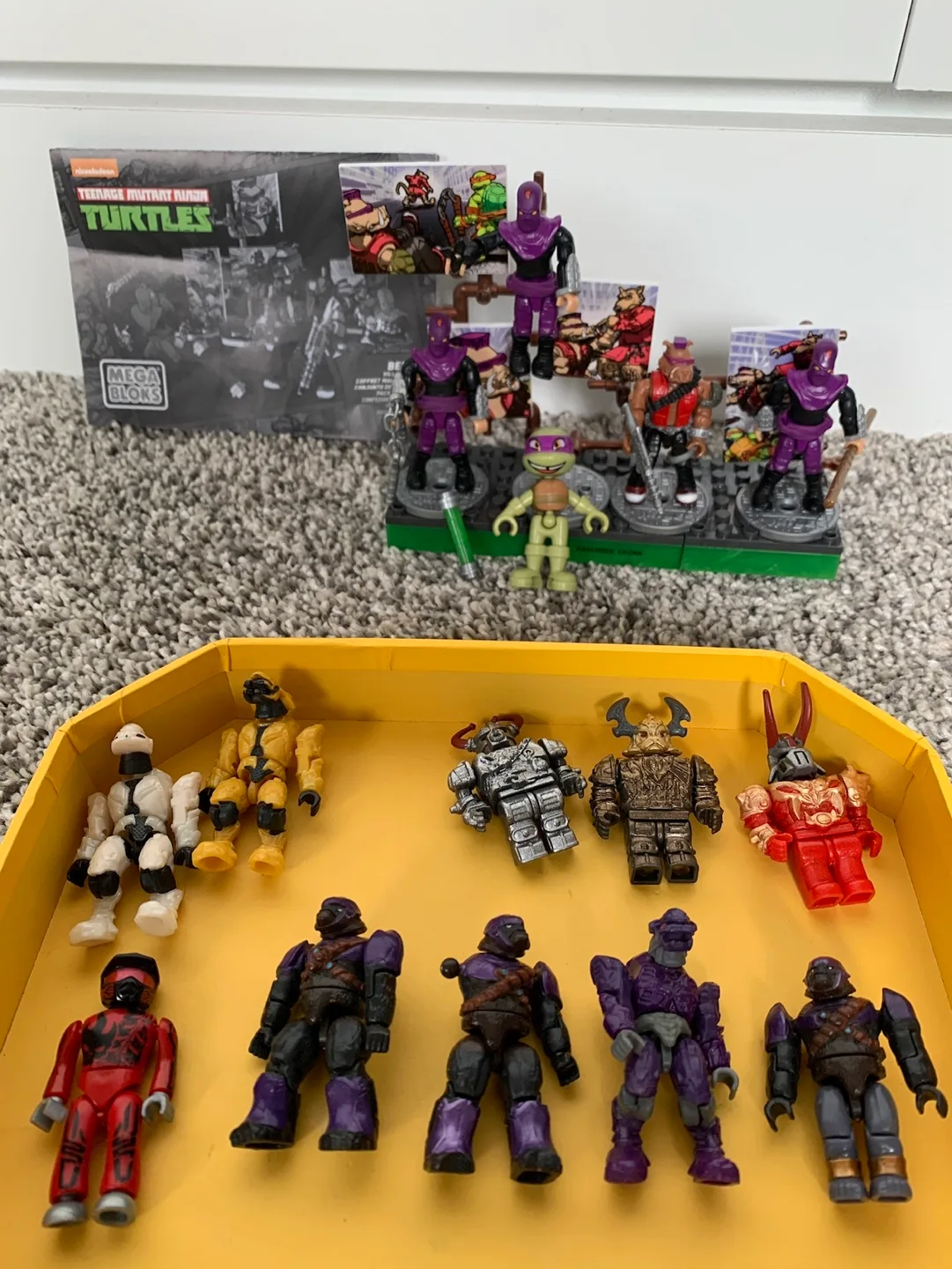 Teenage Mutant Ninja Turtles Mega Bloks Foot Clan Figures image indicator(2)