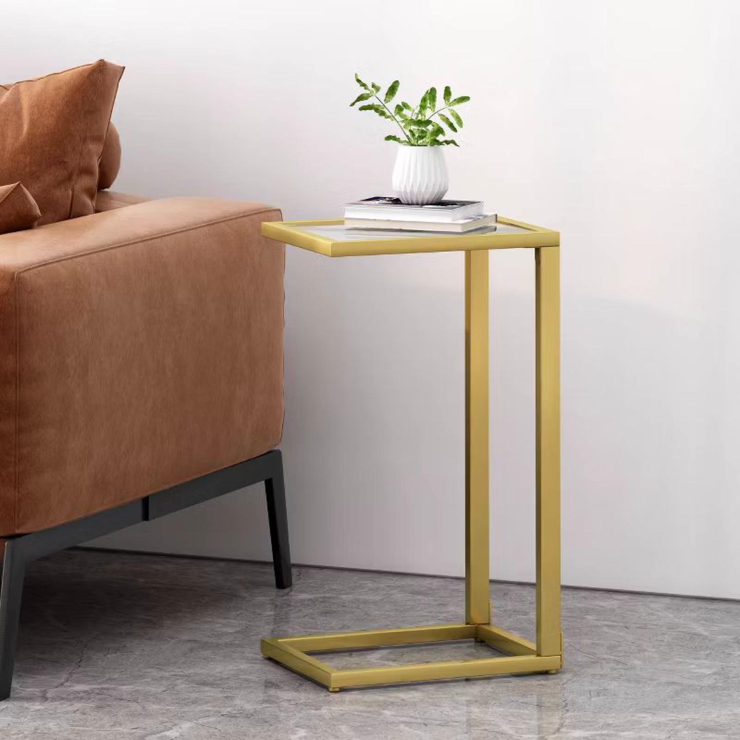 Set of 2 Gold Metal C-Shaped End Tables - photo 2
