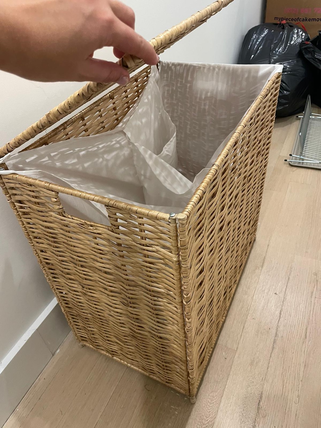 Wicker Laundry Basket / 2 containers - photo 2