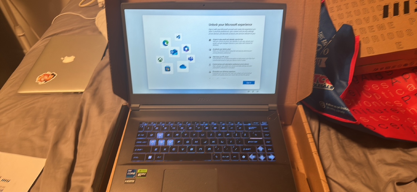 MSI Thin 15 Gaming Laptop - photo 3