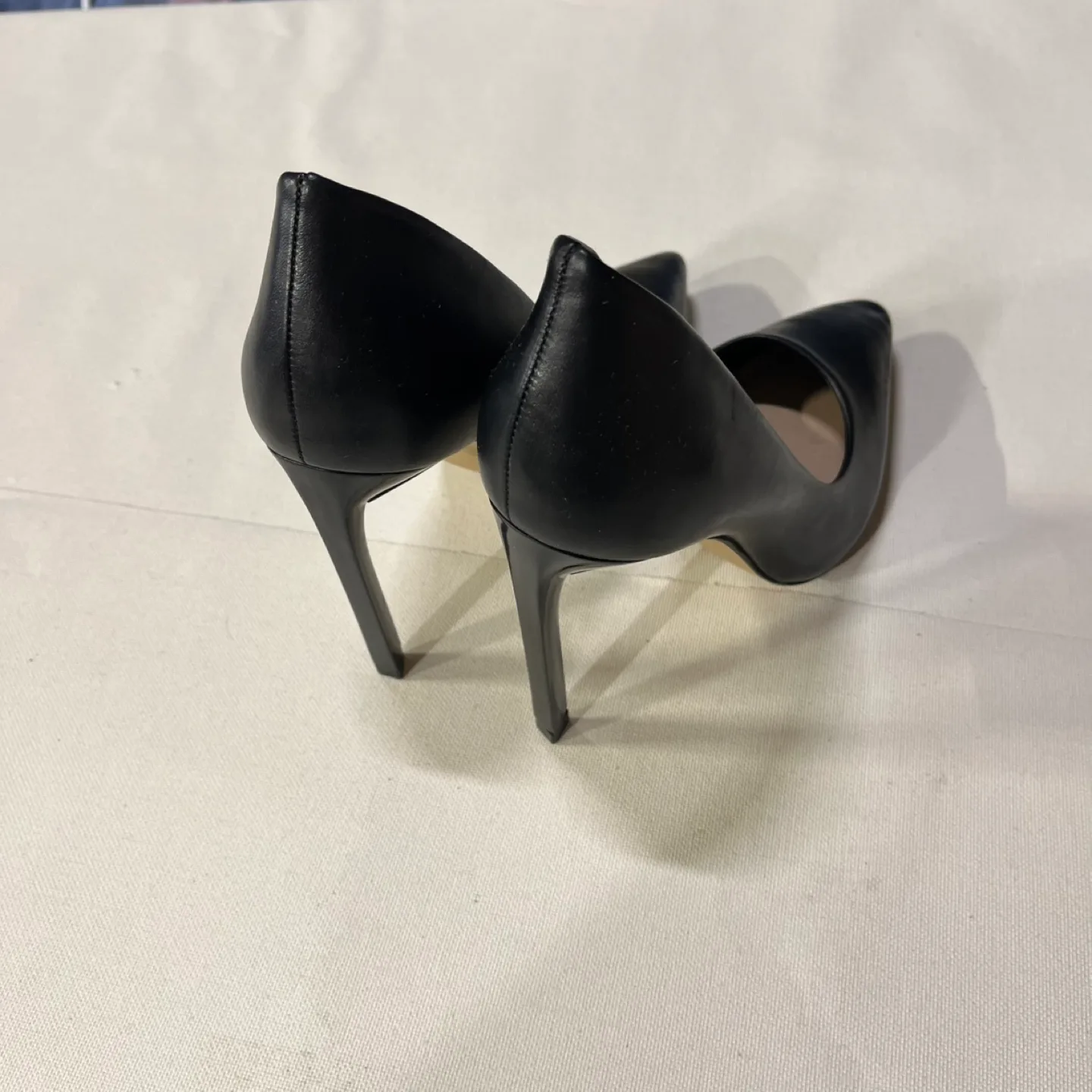 ALDO Black Pointed Toe Heels image indicator(6)
