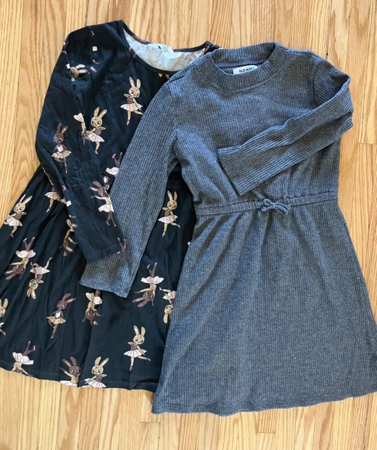Girl’s Comfy Long Sleeve Dresses - Size 8-10 thumbnail