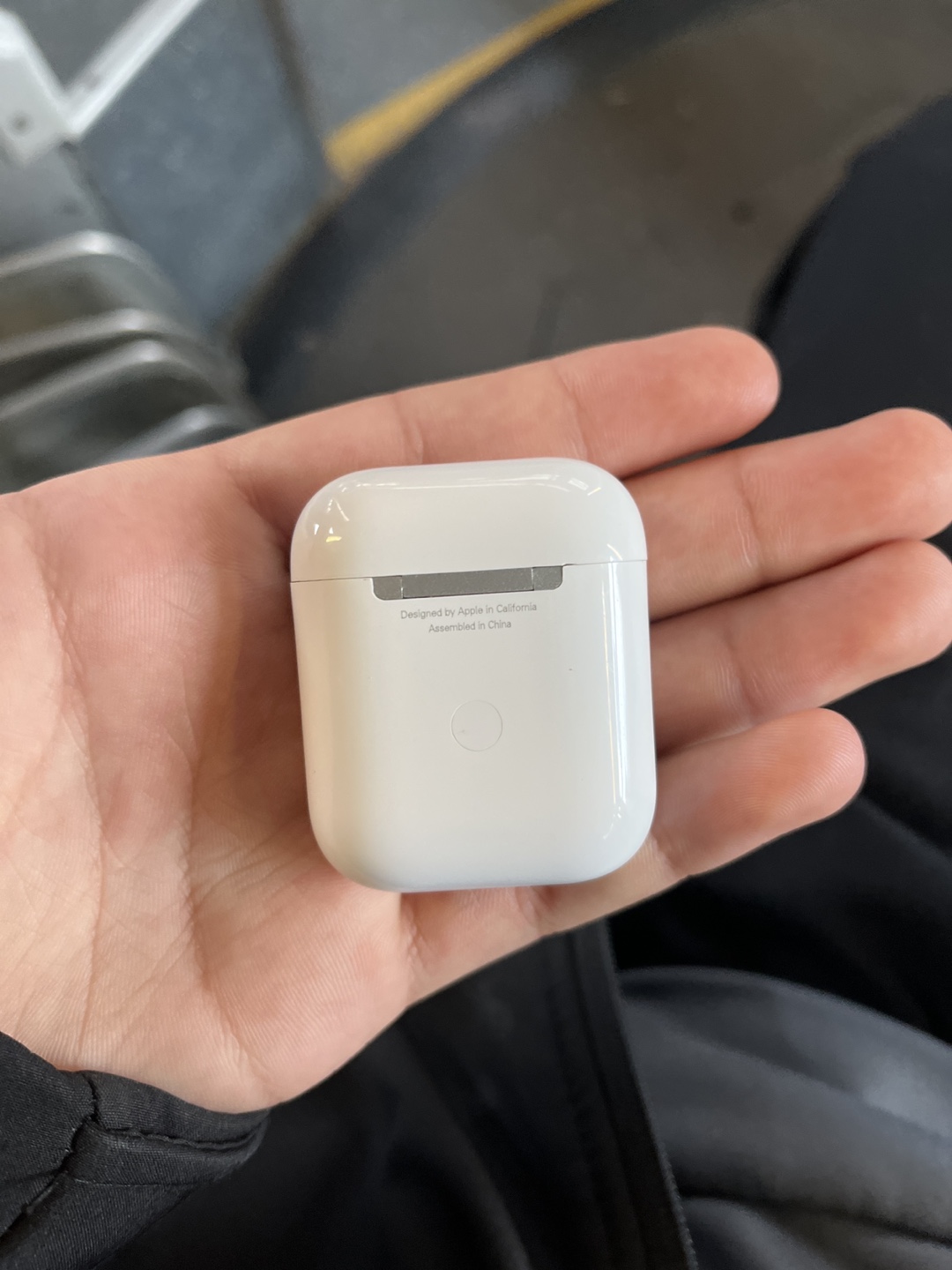 Apple Airpods (2nd Generation) - photo 3