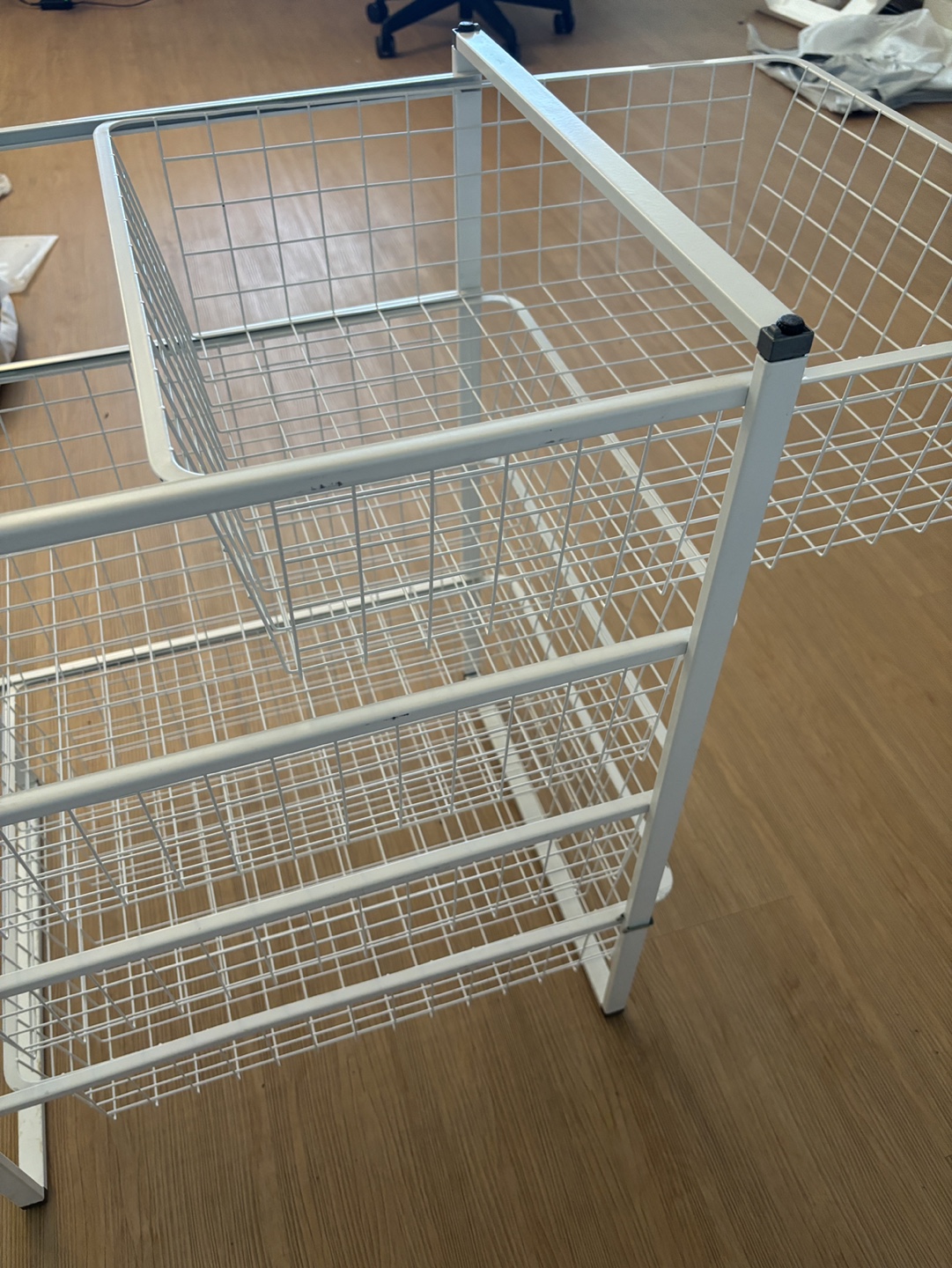White Wire Storage Shelf - photo 3