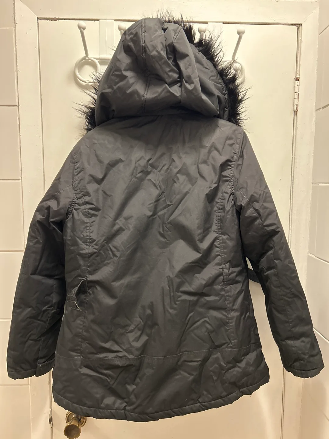 Black Two-Layered Reebok Winter Jacket image indicator(2)