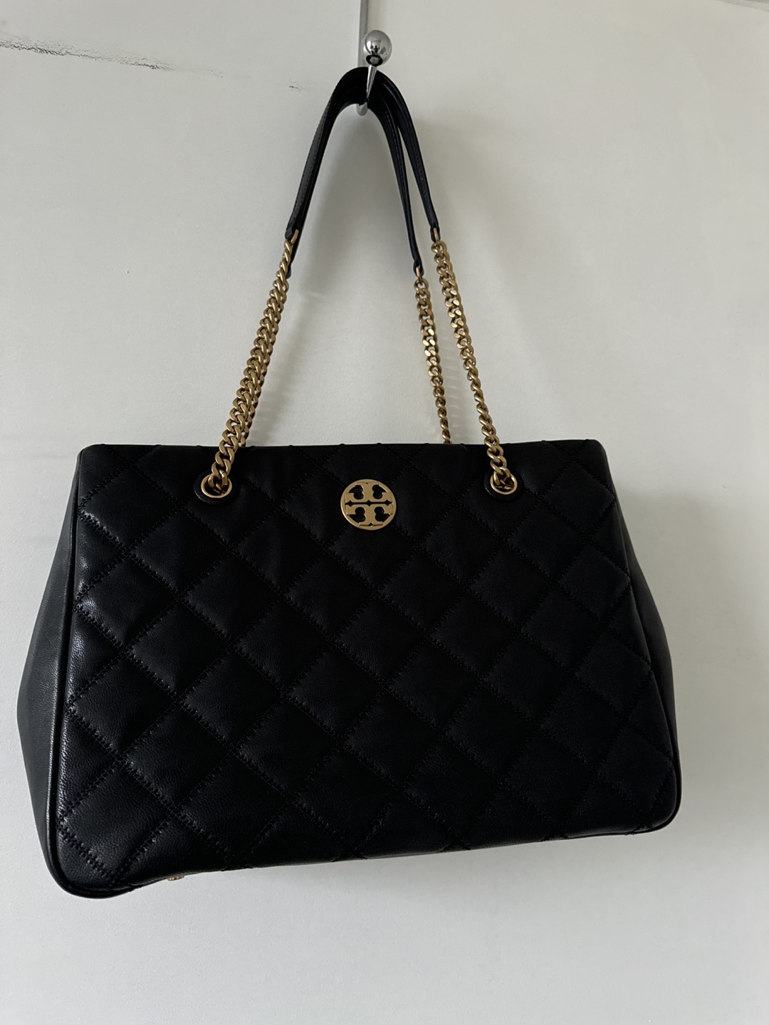 Tory Burch Black Quilted Leather Tote Bag - photo 2