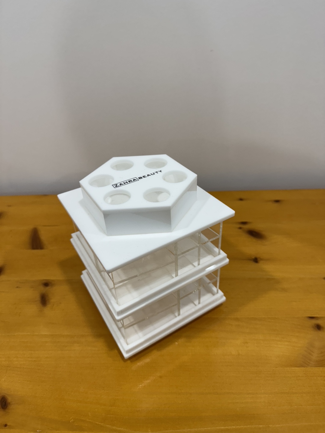 Rotating Makeup Organizer - photo 2