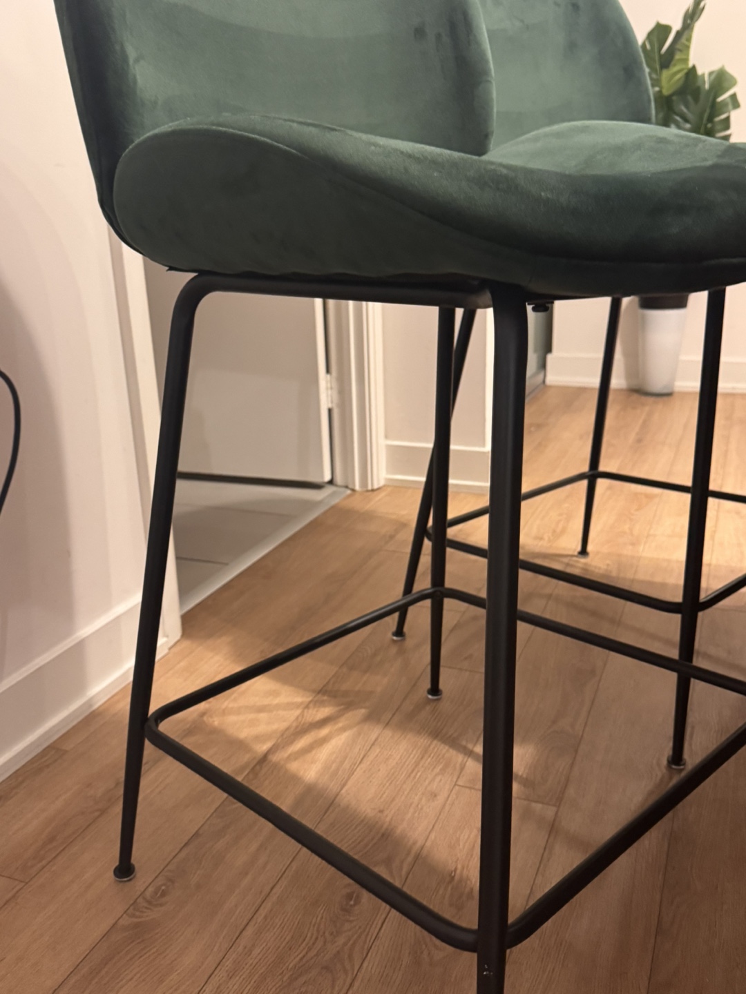Set of 2 Green Velvet Bar Stools - photo 3