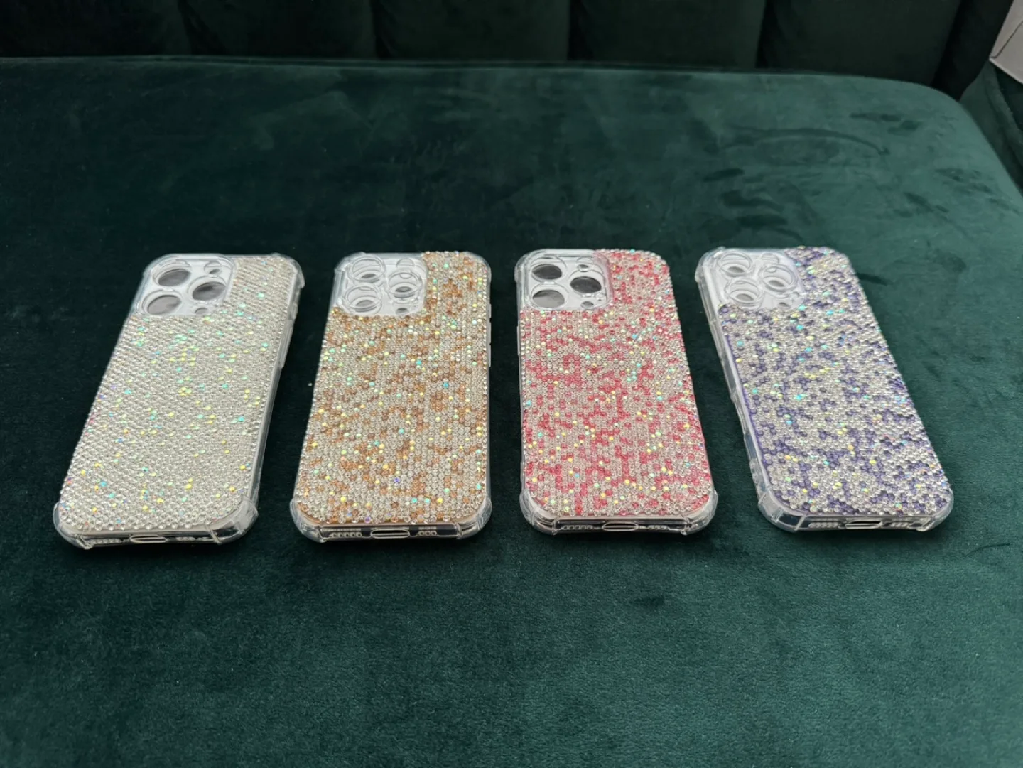 Glittery iphone 16 pro & 16 pro max cases (BRAND NEW) image indicator(5)