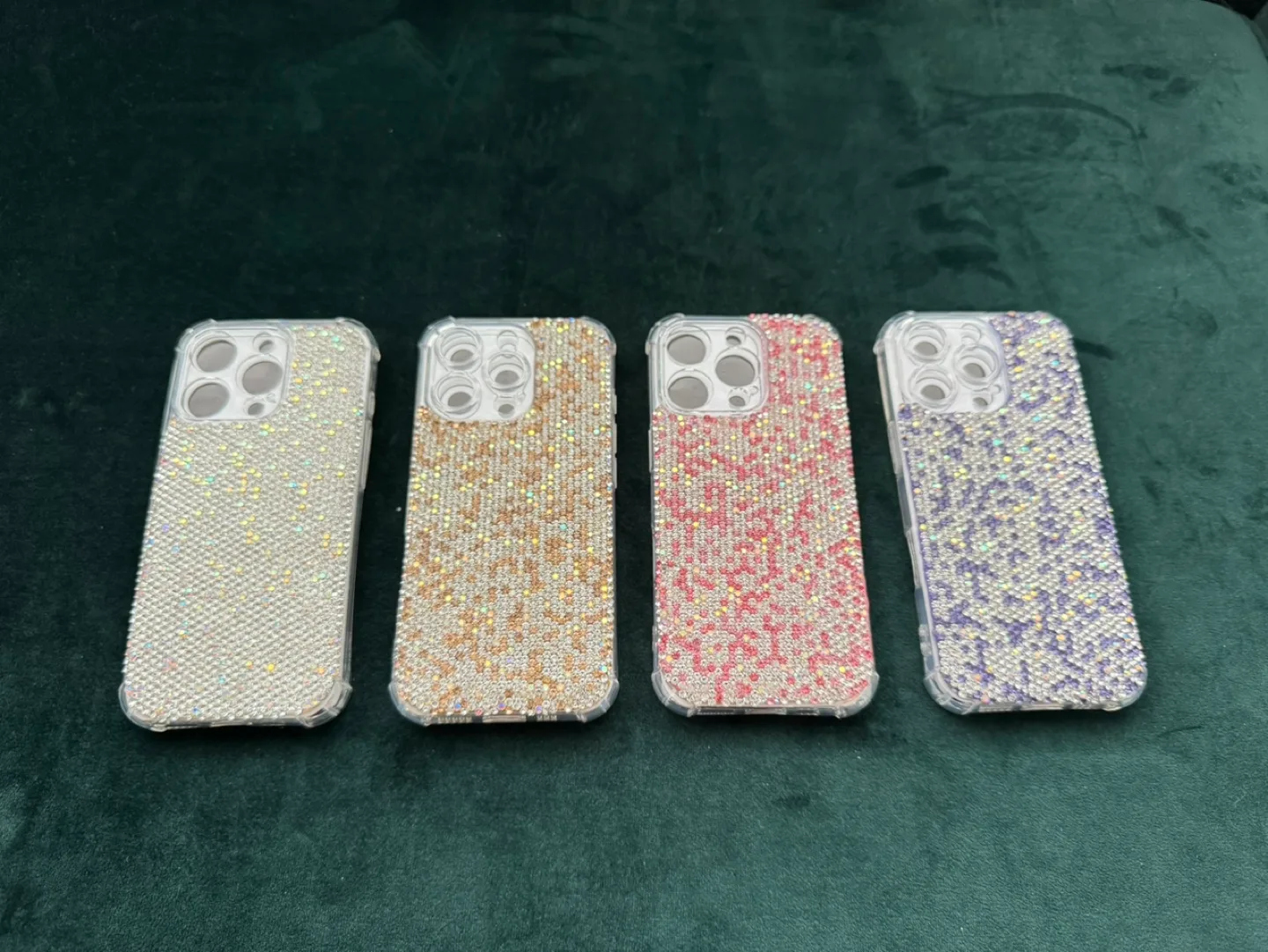 Glittery iphone 16 pro & 16 pro max cases (BRAND NEW) image indicator(6)