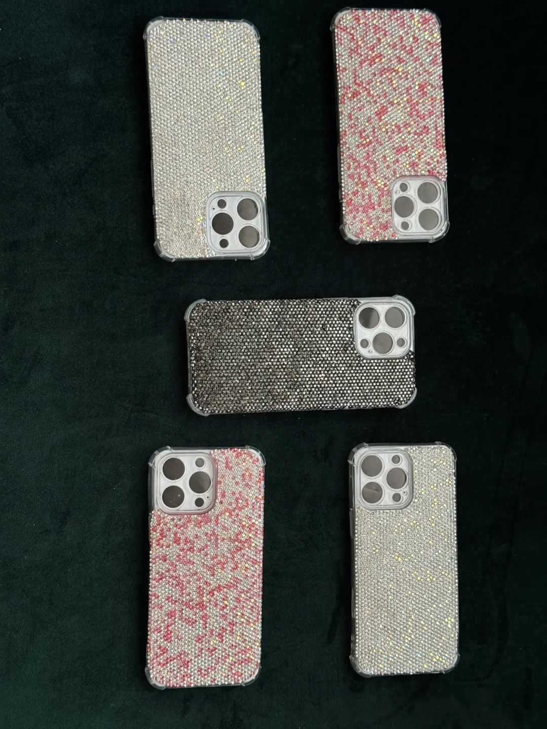 Glittery iphone 16 pro & 16 pro max cases (BRAND NEW) image indicator(3)