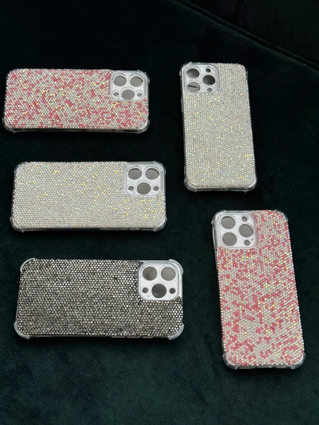 Glittery iphone 16 pro & 16 pro max cases (BRAND NEW) image indicator(8)