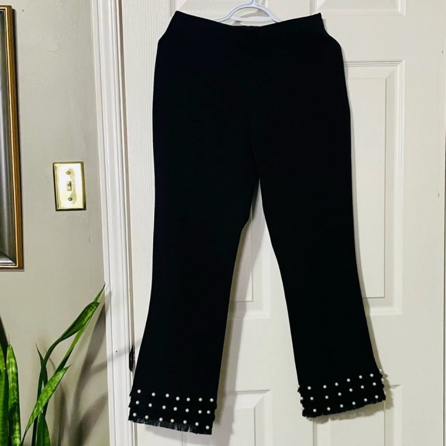 ZARA PEARL AND FRINGE PANTS SIZE SMALL image indicator(5)