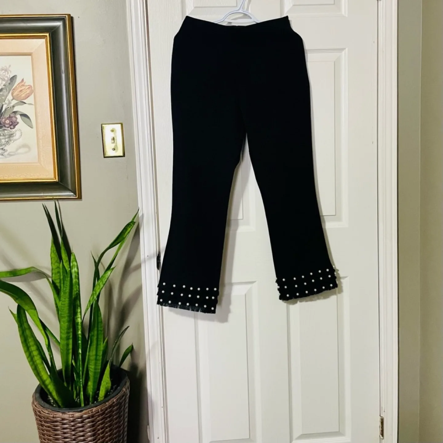 ZARA PEARL AND FRINGE PANTS SIZE SMALL image indicator(4)