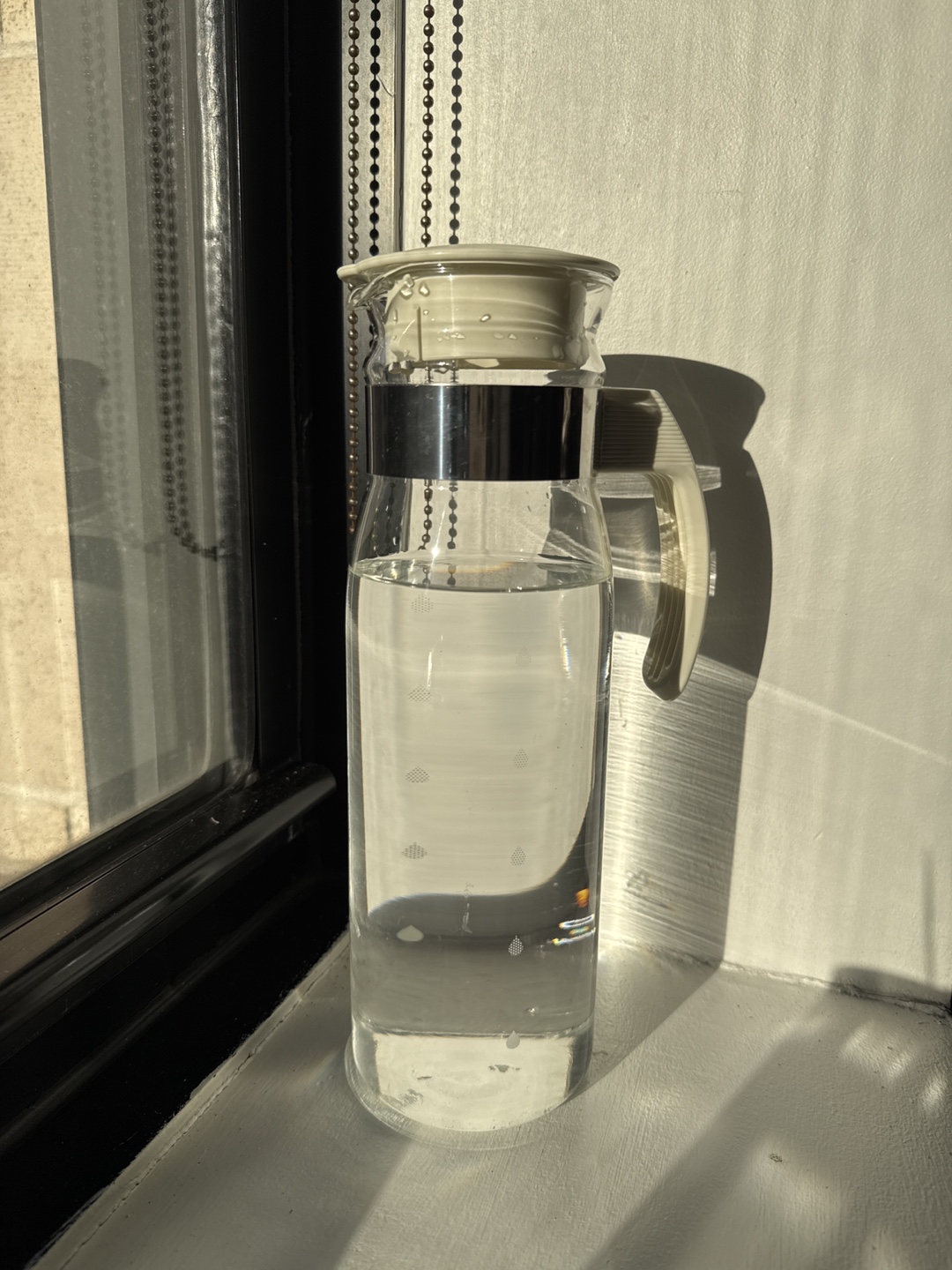 Beautiful Hario Glass Water Jug 1400ml