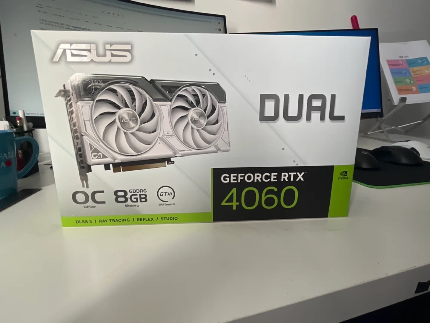 ASUS GeForce RTX 4060 Dual OC 8GB GDDR6 Graphics Card thumbnail