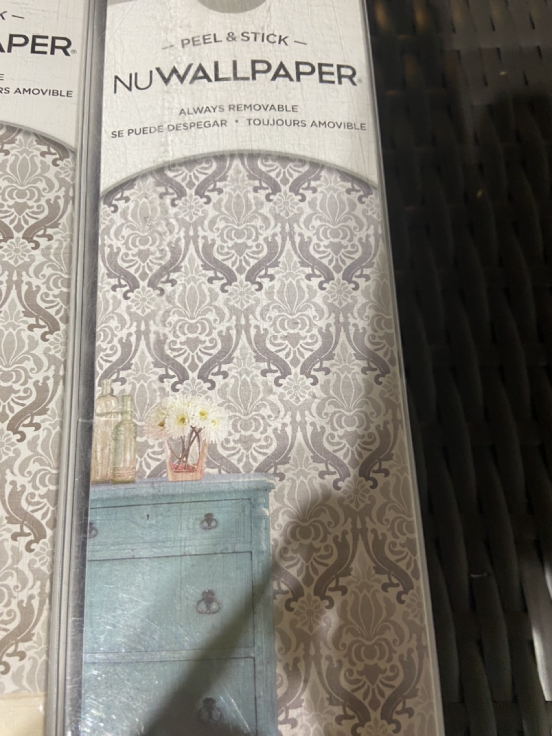 6 Rolls NuWallpaper Peel & Stick Wallpaper - Damask - photo 2