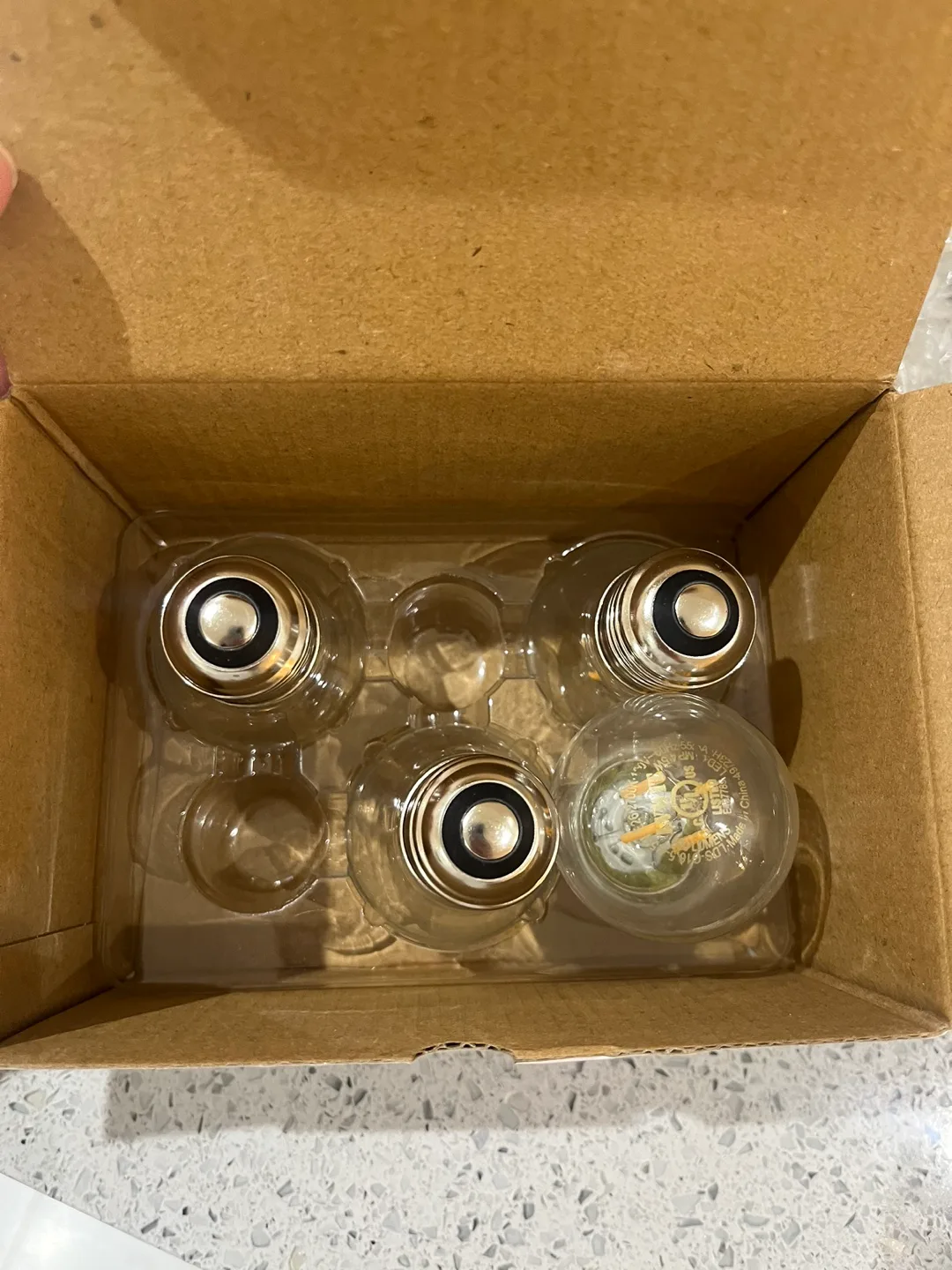 LVWIT 4 Pack LED Light Bulbs, E26 thumbnail