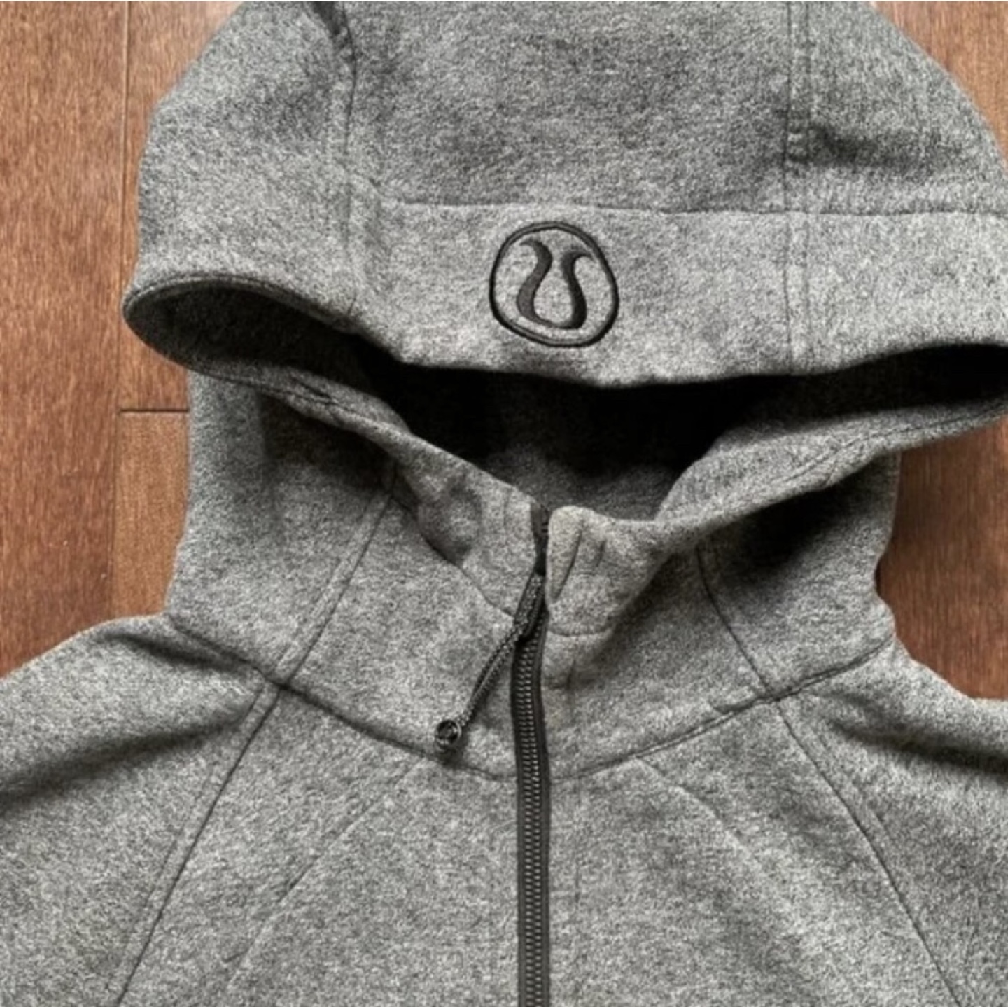 Lululemon Scuba Grey Hoodie - photo 3
