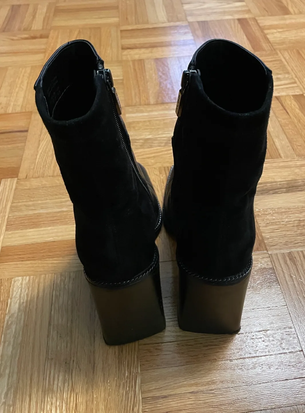Black Ankle Boots Size 7 image indicator(3)